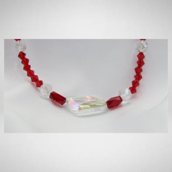 CONTESSA IN RED Beaded Jewelry Set - Picture 3 of 6
